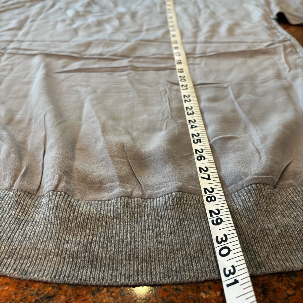 Magaschoni Women’s Sz L Cashmere Silk Mixed Media V-neck Gray Sweater Top - Picture 7 of 7